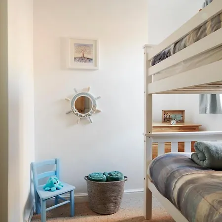 Refurbished Seaside Retreat In The Heart Of Cromer Exterior photo
